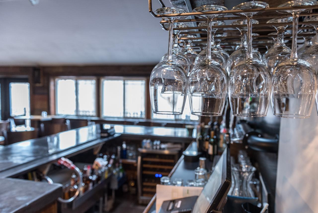 Creekside Inn Oneida エクステリア 写真